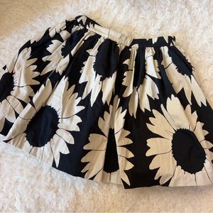 Alice+Olivia Sunflower Print Box Pleated Stora Skirt